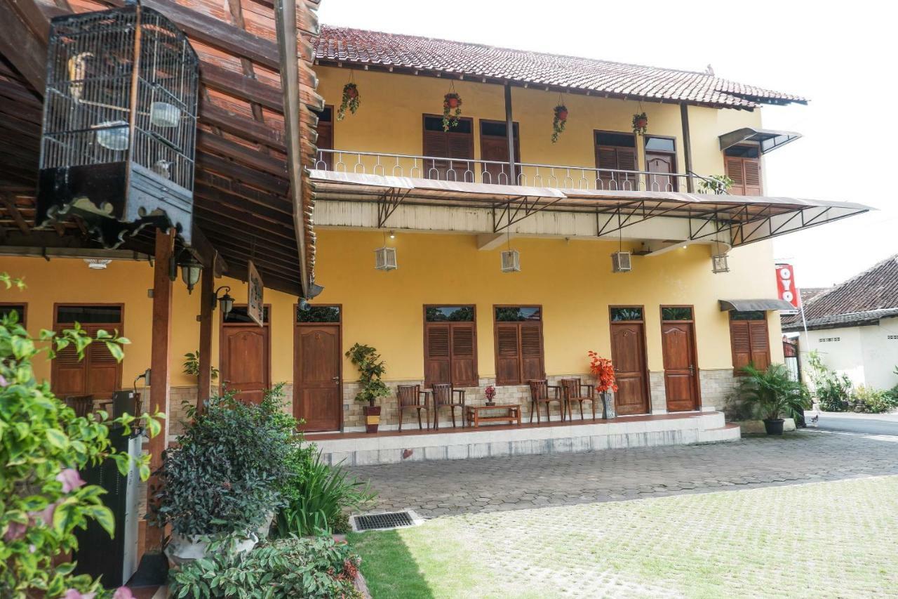 Oyo 405 Wisma Yosoputro Tanjungtirto Exterior photo