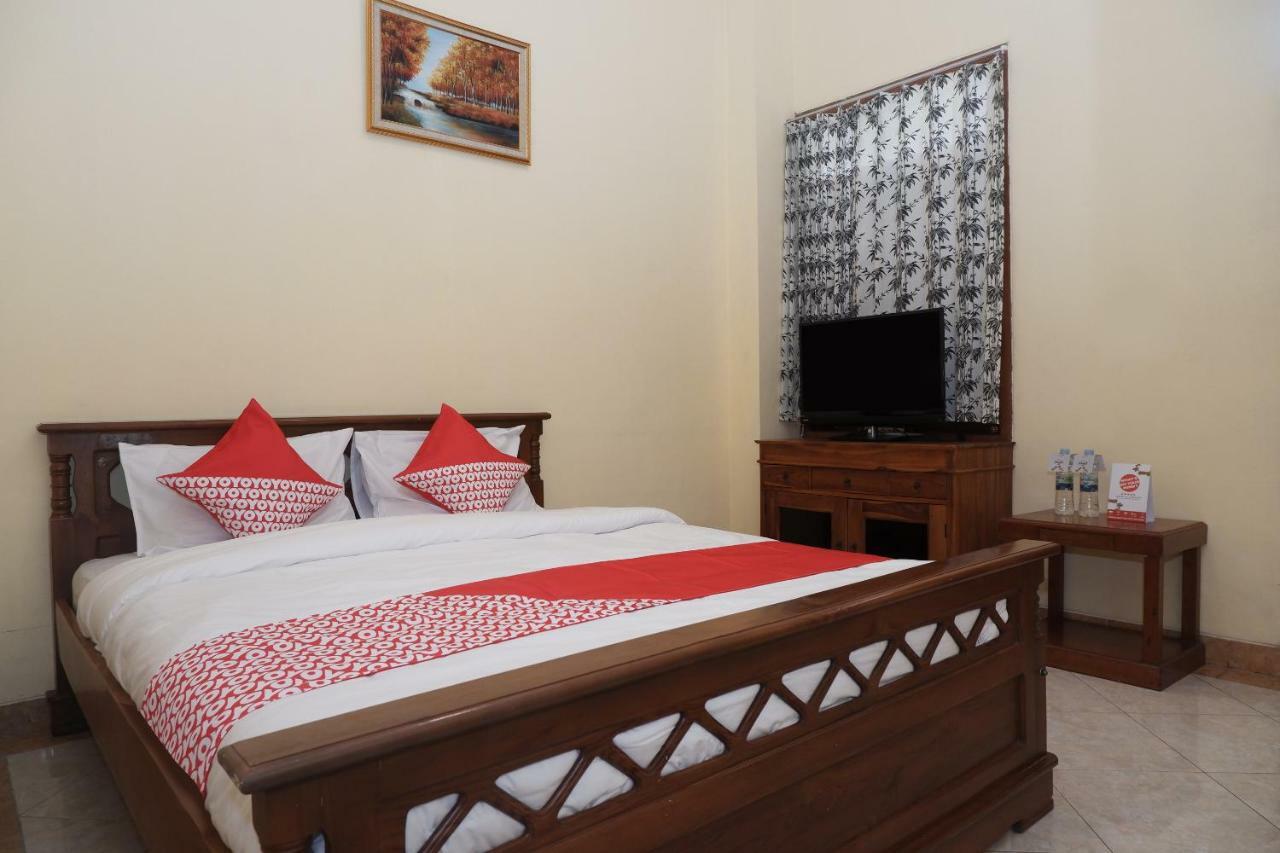 Oyo 405 Wisma Yosoputro Tanjungtirto Exterior photo